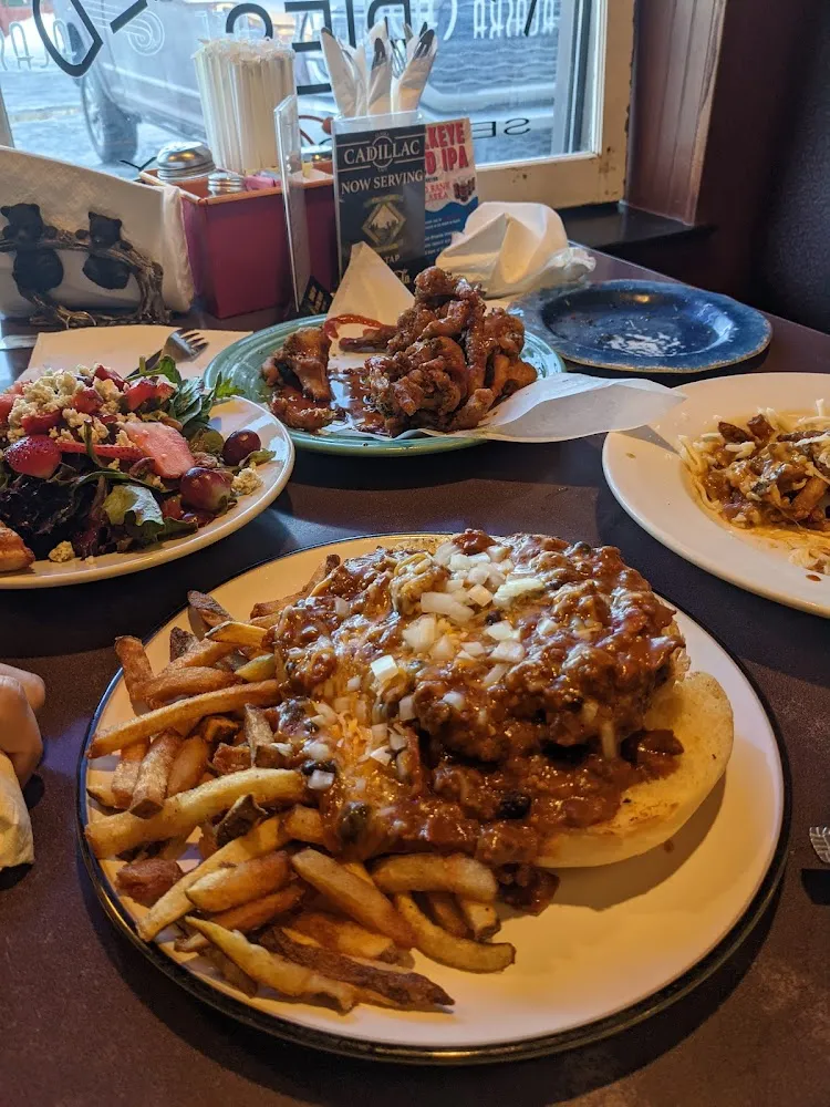 Parks Highway Chili Burger with Cheese and Onions